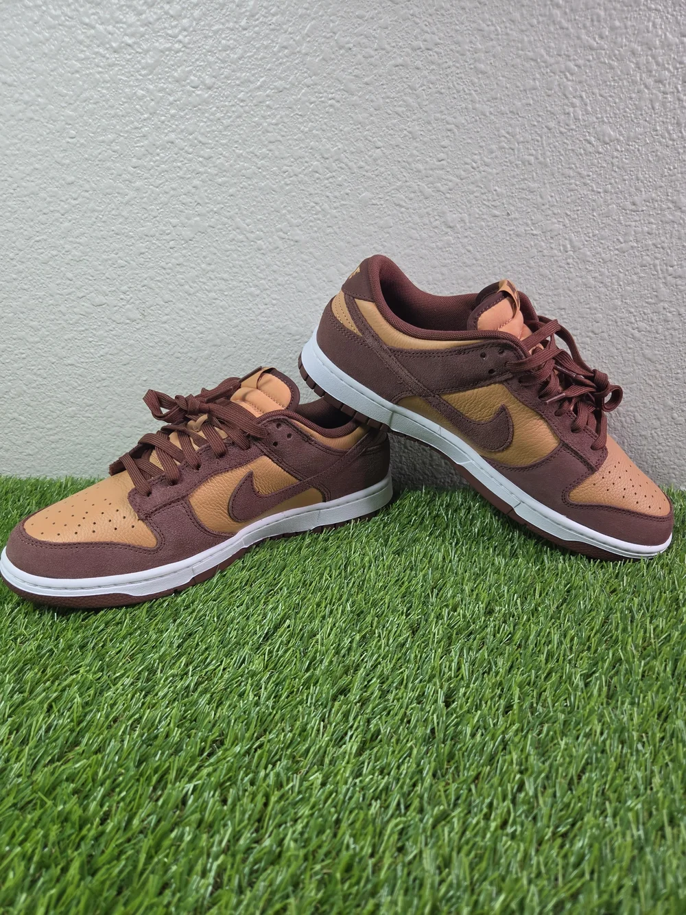 Nike Dunk Low Retro SE Amber Brown Suede Men  Size 10.5 FQ8249-200